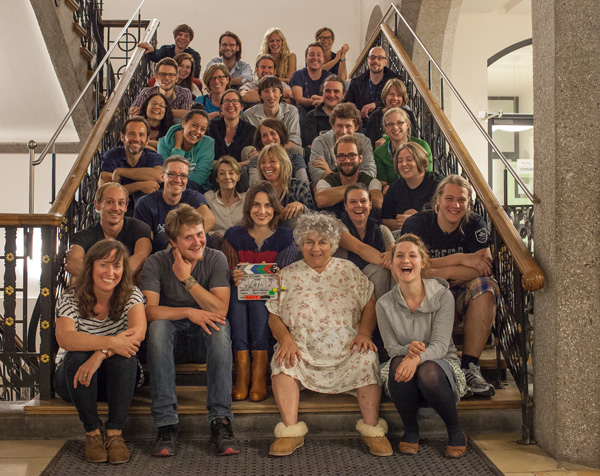 Outlier Teamfoto